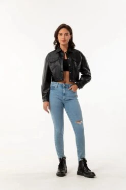 Alr™ Women's Short Leather Biker Jacket With Lapel And Two Pockets 25 Alr™ Women's Short Leather Biker Jacket With Lapel And Two Pockets -Gearup Co. Store S8e60d0b22a414bc886c46819d4811bedX