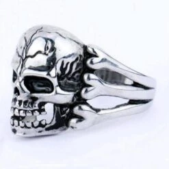 Zinc Alloy Gothic Skull & Bones Biker Ring, Silver Tone 6 Zinc Alloy Gothic Skull & Bones Biker Ring, Silver Tone -Gearup Co. Store american legend rider rings 8 gothic men s skull biker ring motorcycle biker 23357700550